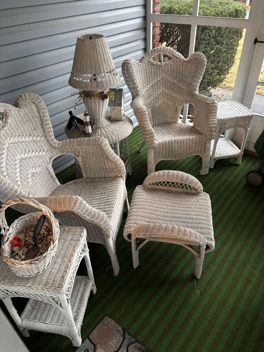 White Indoor-only Wicker seating set (2 Armchairs, Ottoman,  Lamp w/ shade, 4 Side Tables, Loveseat, Coffee Table), plus cushions