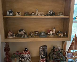 Collectible resin houses & lamps