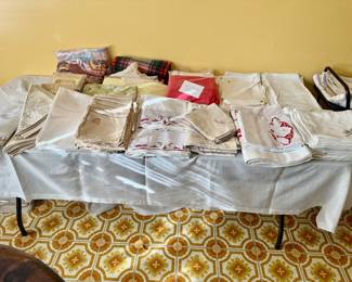 linens, tablecloths