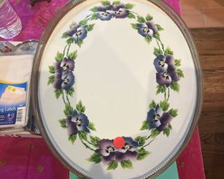 Many interesting vintage decor pieces