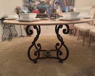 Hemingway Florentine Round Dining Table