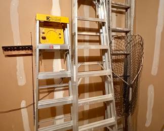 Aluminum ladders