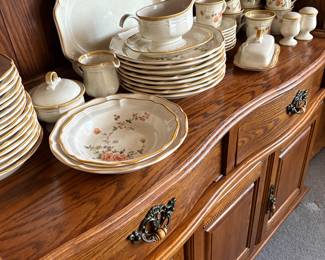 Beautiful Mikasa set!