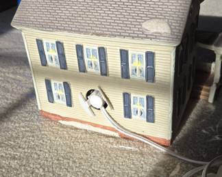 Department 56 "The Christmas Carol" Scrooge's Counting House Ceramic Village Building