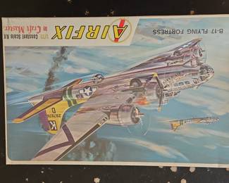 Airfix 1/72 Scale B-17 Flying Fortress Model Kit