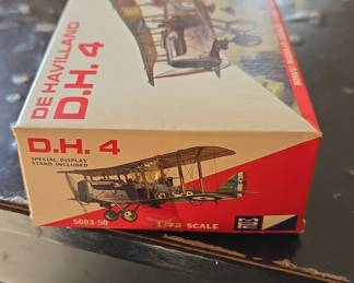 De Havilland D.H. 4 Model Airplane Kit