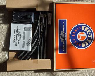 Lionel O Gauge 31" Path Remote-Control Switch (Right Hand)