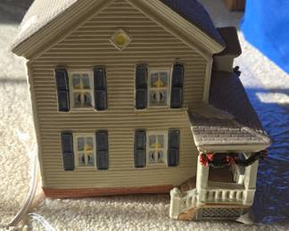 Department 56 "The Christmas Carol" Scrooge's Counting House Ceramic Village Building