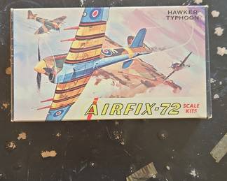 Airfix 72 Scale Model Kit - Hawker Typhoon