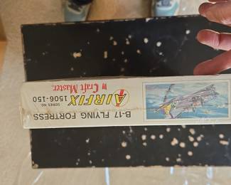 Airfix 1/72 Scale B-17 Flying Fortress Model Kit