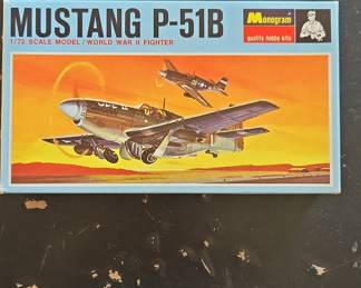 Monogram Mustang P-51B 1/72 Scale Model Kit