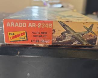 Lindberg Line Arado AR-234B German Twin Jet Bomber Plastic Model Construction Kit