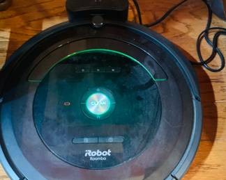 I Robot Roomba