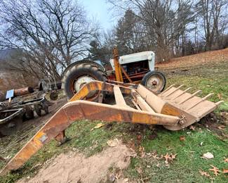 1953 ford tractor Golden Jubilee w/ 40” bucket