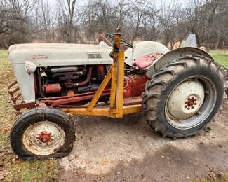 1953 ford tractor Golden Jubilee w/ 40” bucket
