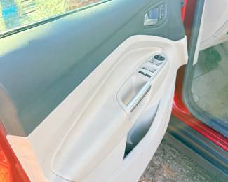 2013 Ford C-MAX Energi SEL Wagon 4D - 150,600 miles - Hybrid - runs great!