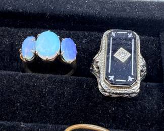 Triple Opal Ring Set in Gold