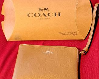 COACH 
