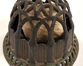 BEEHIVE CASTIRON STRING HOLDER