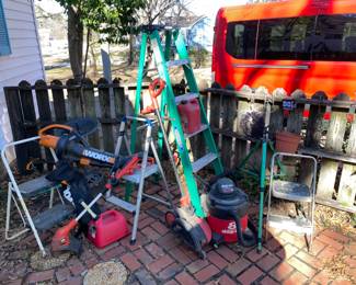 Werner 5ft stepladder, Costco stepladder, Old style fuel can, WORX electric blower, BLACK & DECKE electric trimmer, CRAFTSMAN electric edger, SHOP-VAC 2.5 gal 