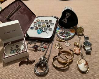 Pandora, Ginger Snaps, Cameos, Brighton