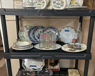 Rosenberg estate sale on 01/24/25 includes unique wall decor. 