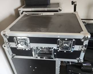  Odyssey FR10MIXE Universal 10" DJ Mixer Case