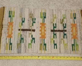 LC065Polish Figural Kilim Tapestry Table Runner
