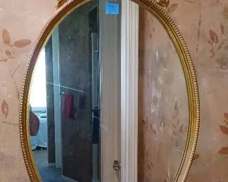 LC075Vintage Carved oval wood wall mirror