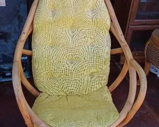 LC085Vintage swivel bamboo bentwood chair