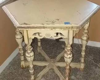 LC096Hexagonal painted vintage Carved table