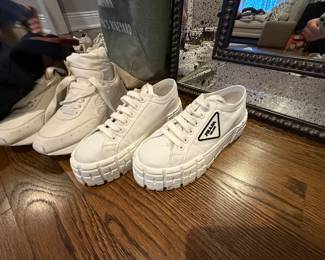 LARGE WOMEN'S SHOE COLLECTION....SOME NEVER WORN:  PRADA, CHLOE, VALENTINO, GUCCI, WEITZMAN, HOKA, ETC.