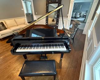 YAMAHA BABY GRAND PIANO