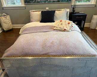 RESTORATION HARDWARE QUEEN BED