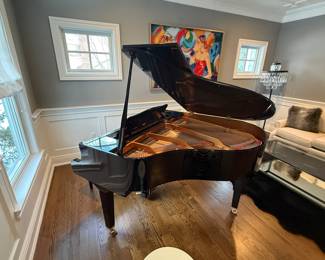 YAMAHA BABY GRAND PIANO