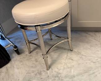 FRONTGATE VANITY STOOL