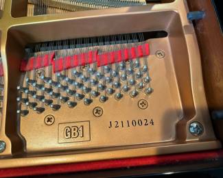 YAMAHA BABY GRAND PIANO