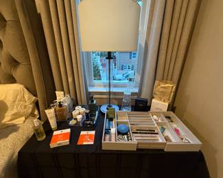 DESIGNER MAKE-UP, SKIN CARE PRODUCTS