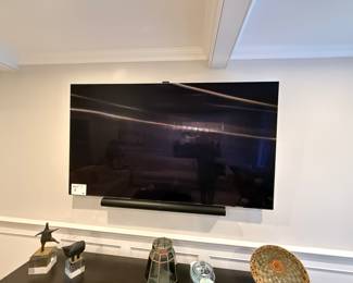 SAMSUNG 75" TV & SONOS SPEAKERS