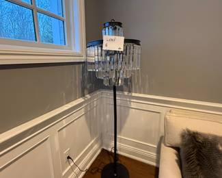 FLOOR  CHANDELIER LAMP