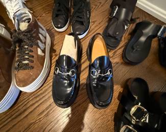 LARGE WOMEN'S SHOE COLLECTION....SOME NEVER WORN:  PRADA, CHLOE, VALENTINO, GUCCI, WEITZMAN, HOKA, ETC.
