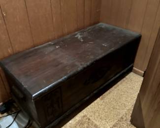 FURNITURE CEDAR CHEST