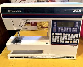 HUSQVARNA VIKING QUILTING 545 MACHINE