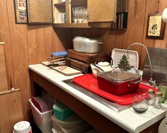 MISC. KITCHEN ITEMS AND TUPPERWARE