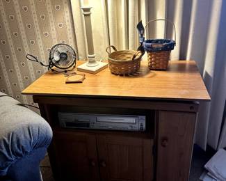 FURNITURE SWIVEL TOP TV STAND