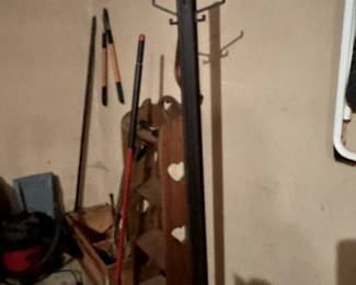 COAT RACK HEART SHELF  PUSH BROOM
