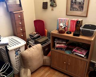 SIDE CABINET HAMPER  CDS AND CD STORAGE  PILLOW