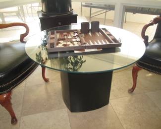 Glass Top/Pedestal Base Table