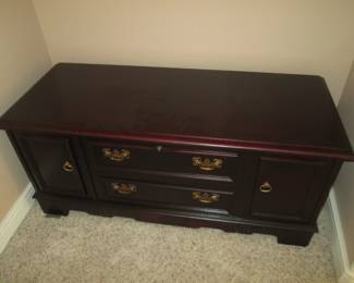 Lane Cedar Chest