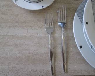 Stainless Flatware By Cutco "Cue2", 44 Pieces